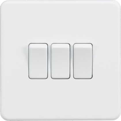 10AX 3 Gang 2 Way Switch Matt White Knightsbridge Screwless SF4000MW