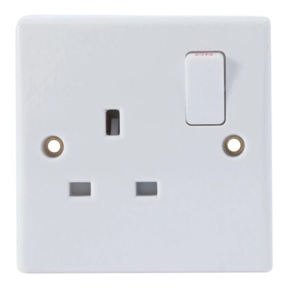 Newlec NLSL8300/1 Socket Outlet Switched Slimline Curved Edge Single Pole 1 Gang