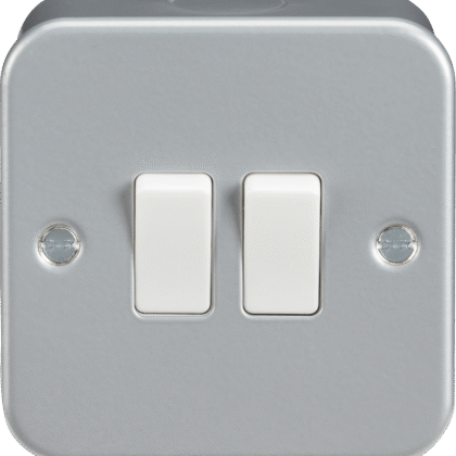 10AX Double Gang Metal Clad 2 Way Switch Knightsbridge M3000