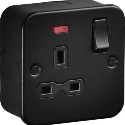 Black Metal Clad 13 Amp Single 1 Gang Switched Wall Plug Socket Heavy Duty Neon