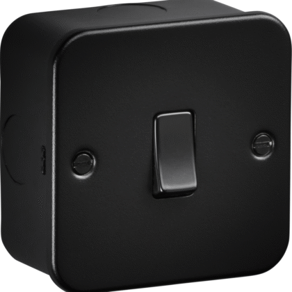 Black Metal Clad 10AX Single 1 Gang 2 Way Light Switch Heavy Duty Industrial