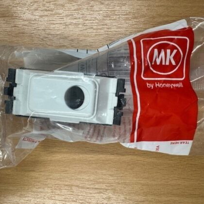 MK K4886WHI Cord Outlet 10mm Diameter