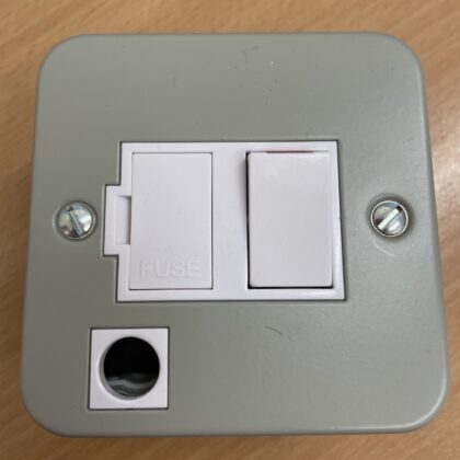 Metal Clad 13A Switched Fused Spur Unit with Flex Outlet